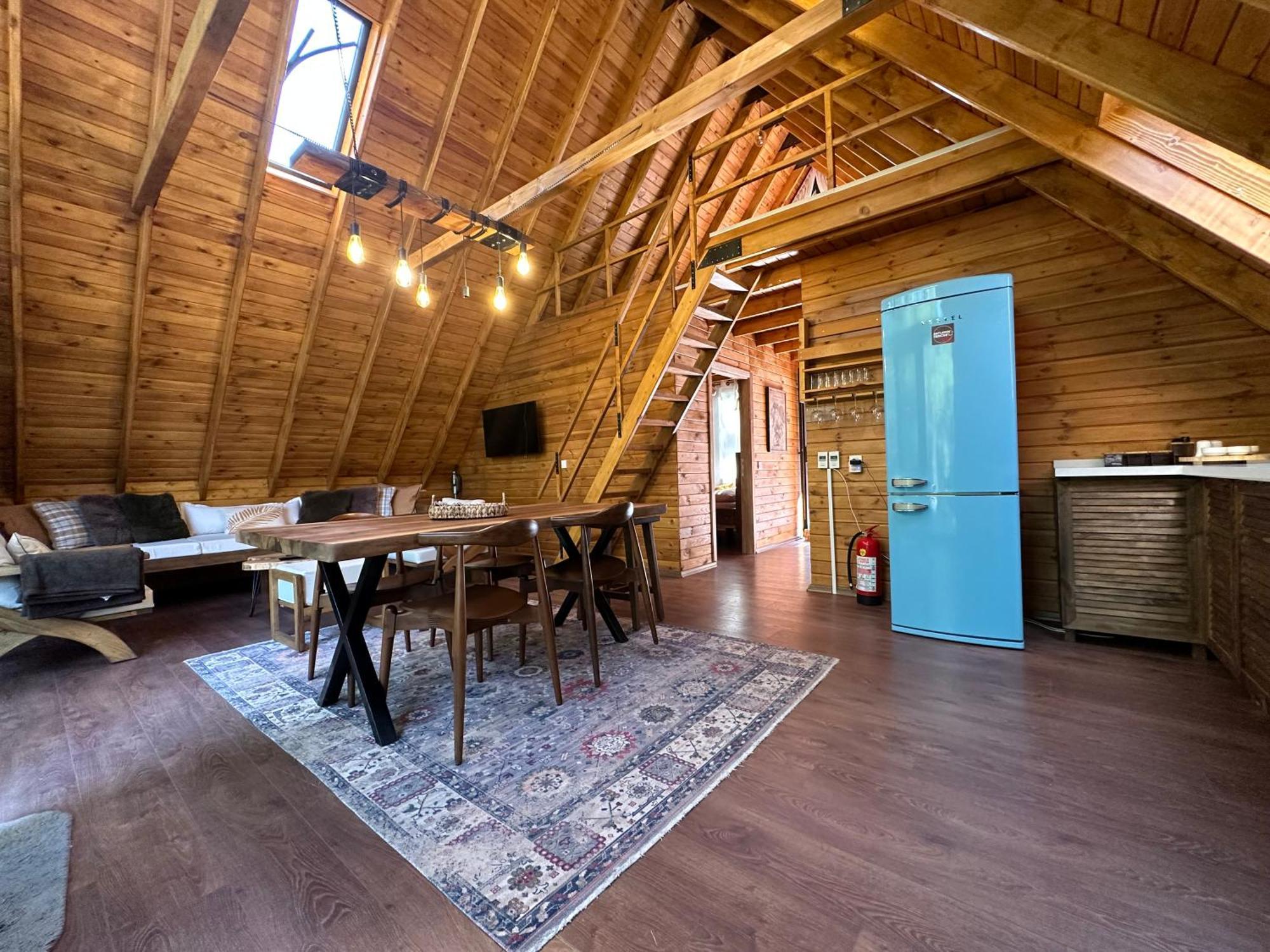 Panurlawoodenhouse Oezel Havuz& Sauna Mavi Kültér fotó