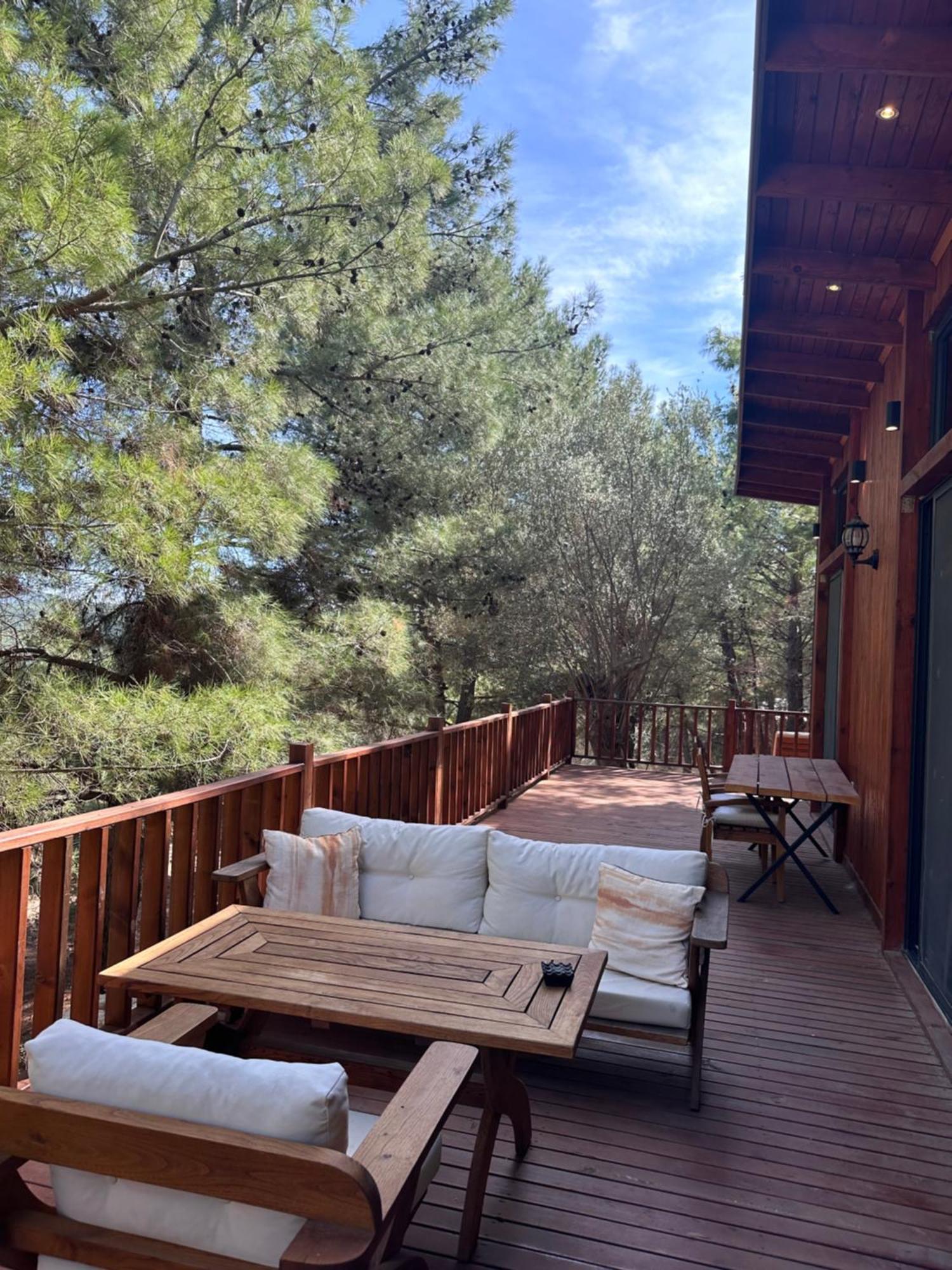 Panurlawoodenhouse Oezel Havuz& Sauna Mavi Kültér fotó