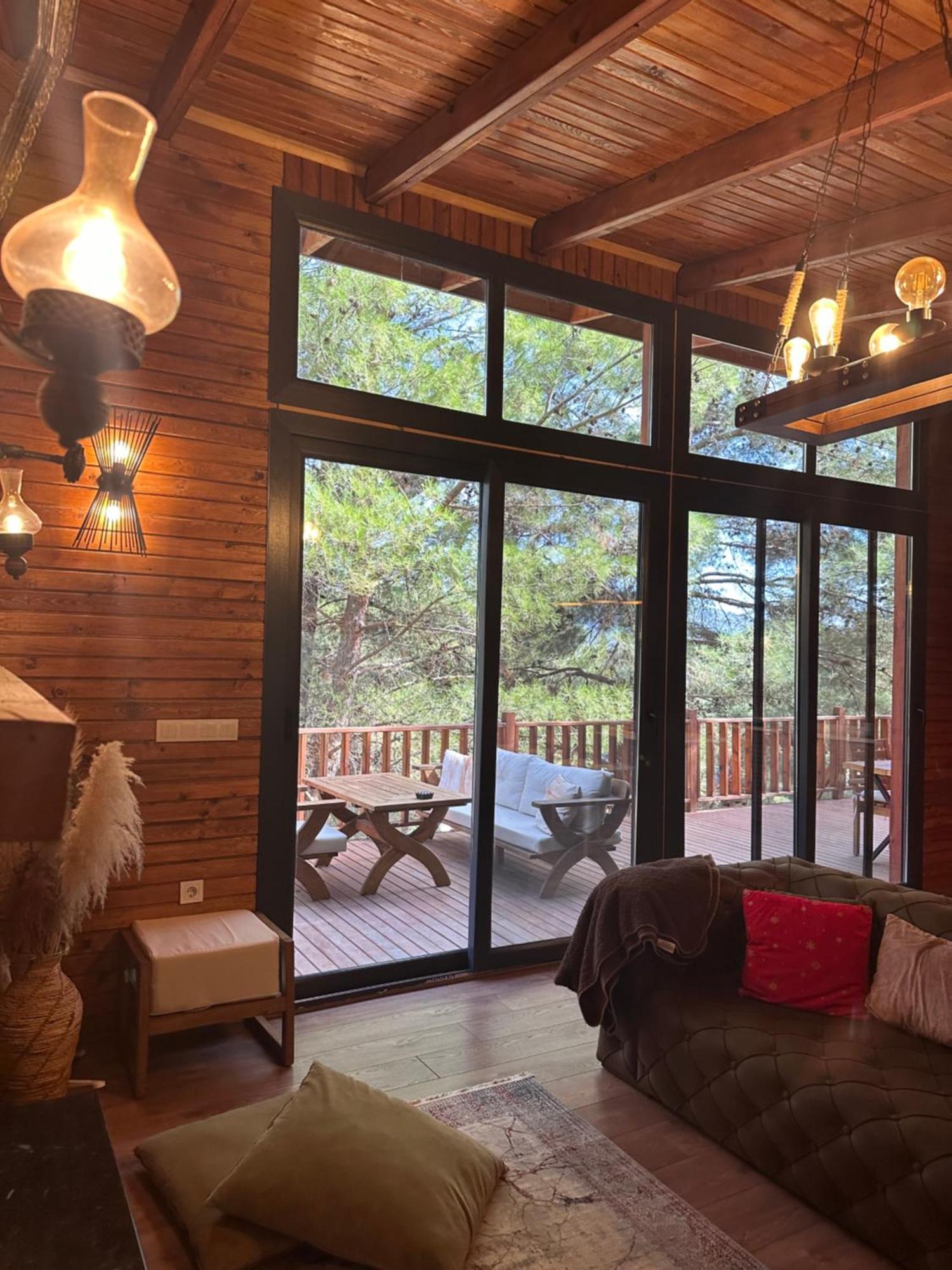 Panurlawoodenhouse Oezel Havuz& Sauna Mavi Kültér fotó