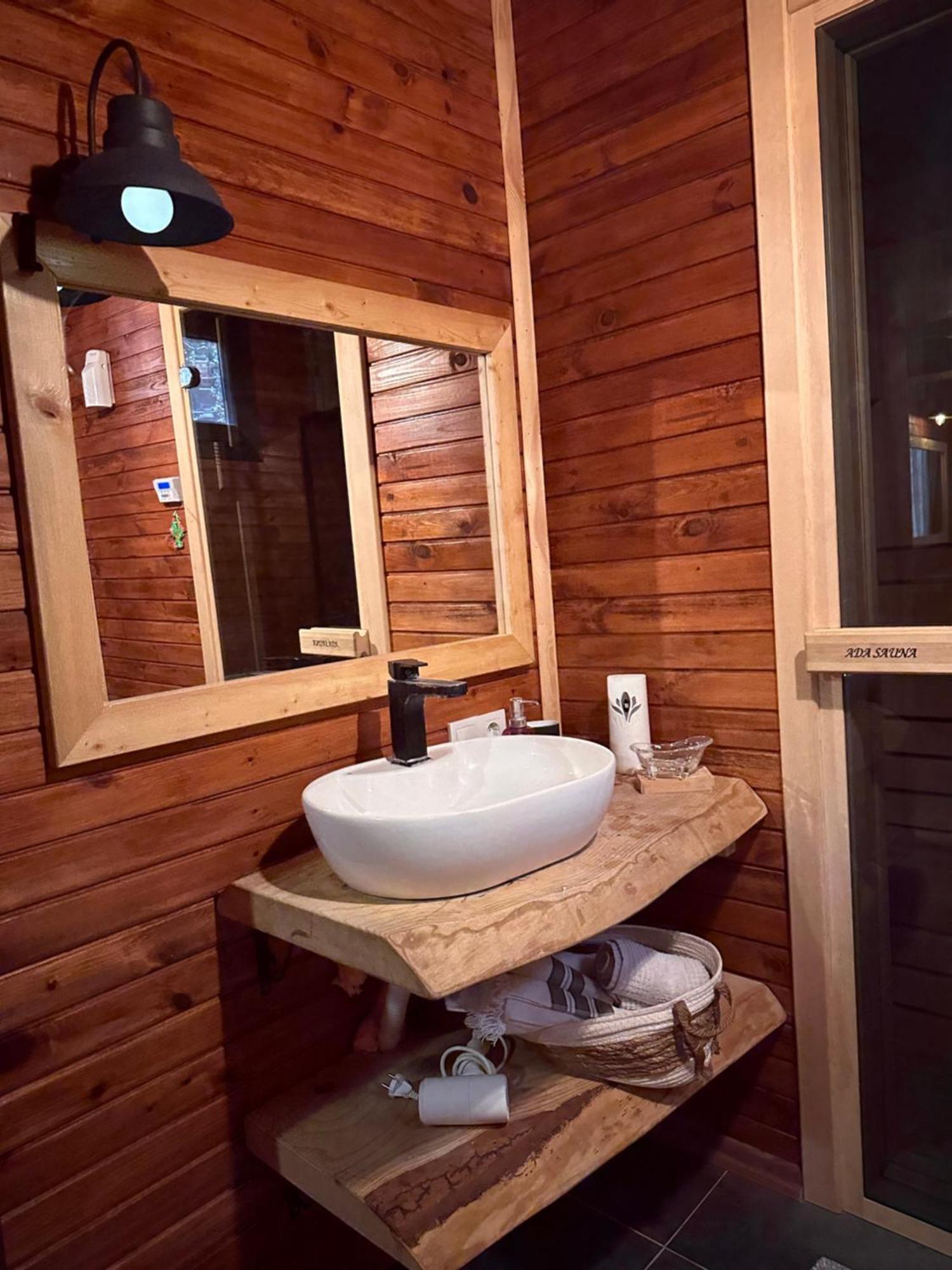 Panurlawoodenhouse Oezel Havuz& Sauna Mavi Kültér fotó